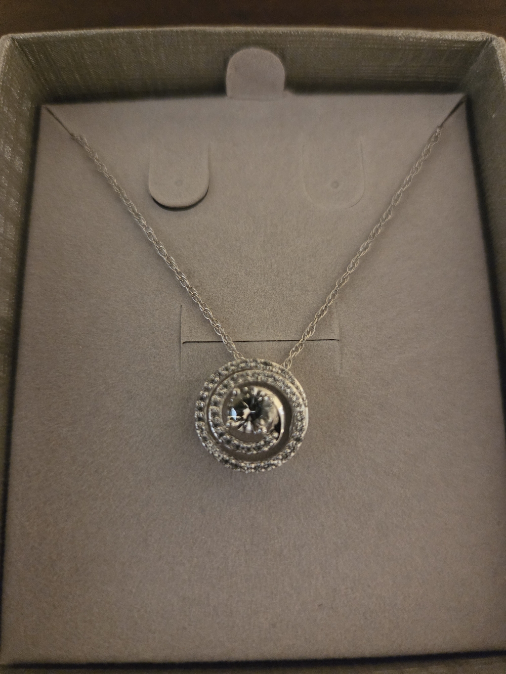 New Zales, Sterling Silver Round Halo Pendant Necklace with Clear Crystal
